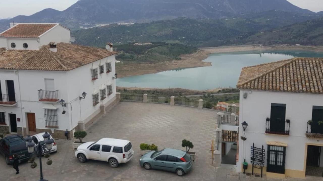 Apartamentos Mirador En La Plaza De Zahara Zahara De La Sierra Extérieur photo